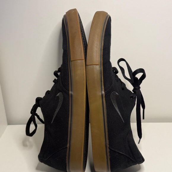 Nike SB Clutch Black Gum Skate Shoes Mens 11.5 Sneakers 729825-004 - Picture 6 of 8